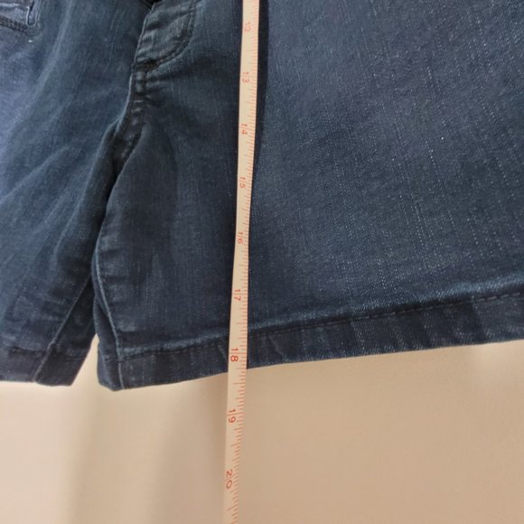 Thyme Maternity Full Panel Slim Denim Blue Shorts Dark Wash Pregnancy Motherhood - Picture 9 of 12